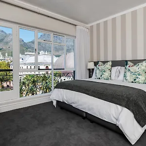 Hollow Boutique Hotel